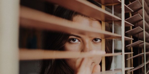 Scopophobie: Comment vaincre la peur du regard des autres Et vivre enfin